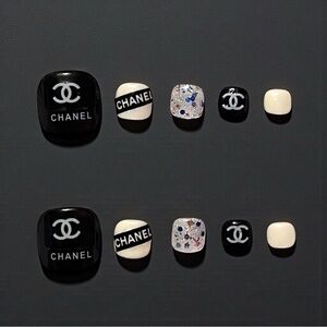 Custom Handmade Reusable Designer Press On Toe Nails with Pearl Accents